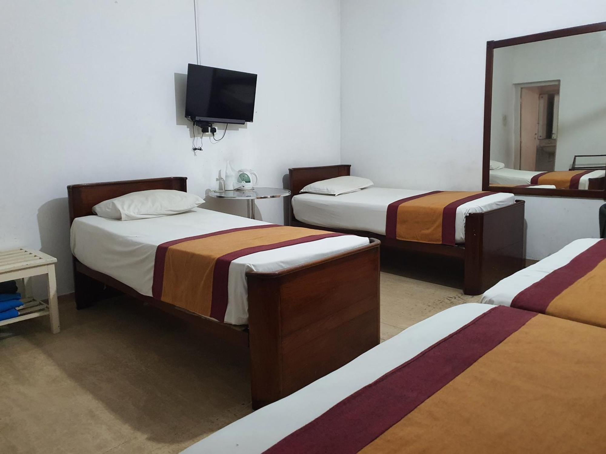 באדולה Dunhinda Falls Inn מראה חיצוני תמונה
