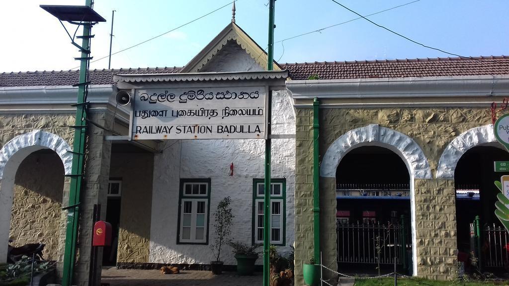 באדולה Dunhinda Falls Inn מראה חיצוני תמונה